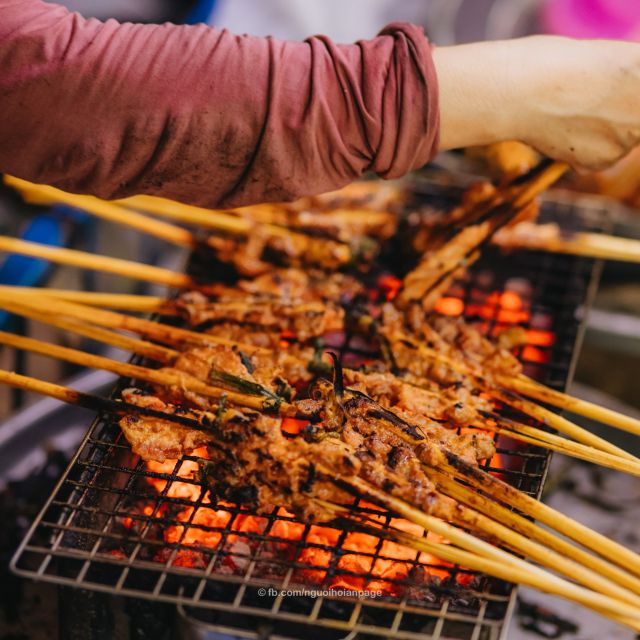 Hoi An Street Food Tour by Motorbike - Central Market by the Thu Bon River and Cao Lau
