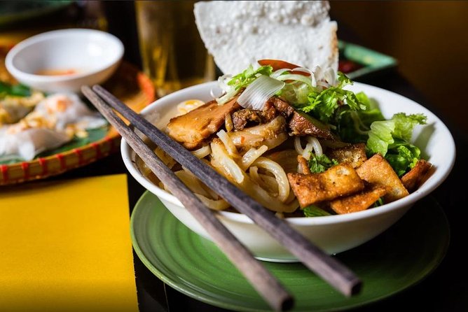 Hoi An Street Food Tour- Eat Like A Local - Stop 4: Madam Khanh banh mi (Anthony Bourdain connection)