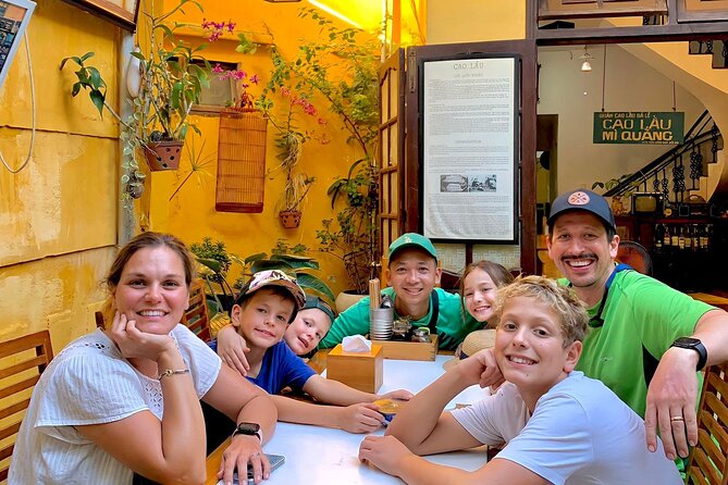 Hoi An street food tour with Billy - Getting your bearings: the meeting point and timing window