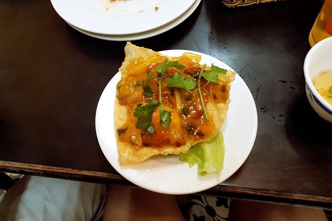 Hoi An Street Food Walking Tour with Tastings - The tastings that teach you how to order like a local