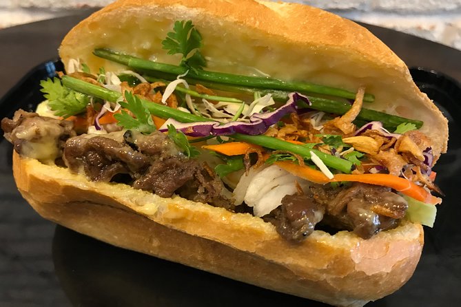 Hoi An Street Food Walking Tour with Tastings - Dumplings, banh mi, and sesame sweets: what each stop is really about
