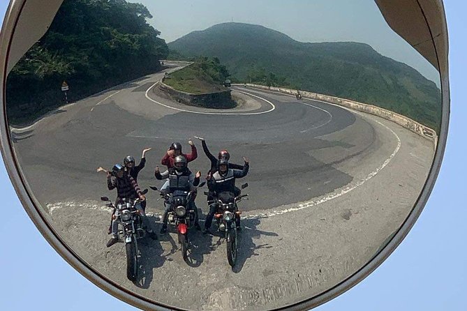 Hoi An to Hai Van Pass and back to Hoi An with Mr.T Easy Rider (One Day) - Stop 1: Hai Van Pass and the 21 km of famous curves
