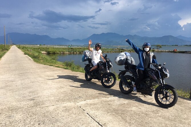 Hoi An to Hai Van pass loop with Motorbike Tour Mr Phu - Lang Co and Lap An lagoon: lunch with a coastal view break