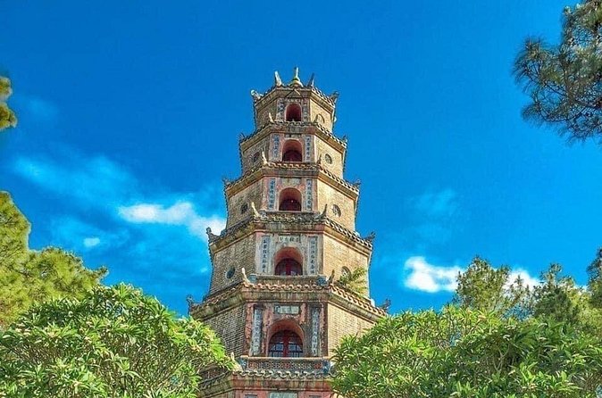 Hoi An To Phong Nha Private Transfer Sightseeing - DMZ - Lang Co Bay viewpoint energy and a coast-laced break