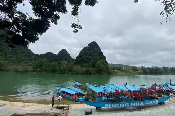Hoi An To Phong Nha Private Transfer Sightseeing - DMZ - La Vang Church and the pilgrimage stop feel (if included in your route)