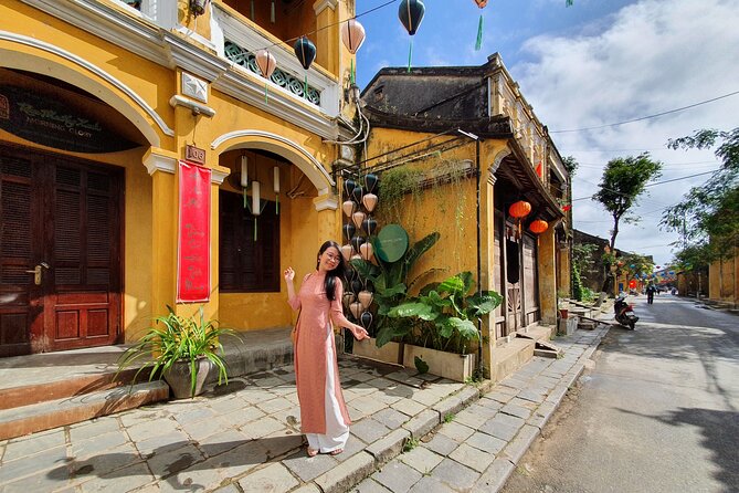 Hoi An town private walking tour with boat trip - Getting your bearings in Hoi An’s Ancient Town
