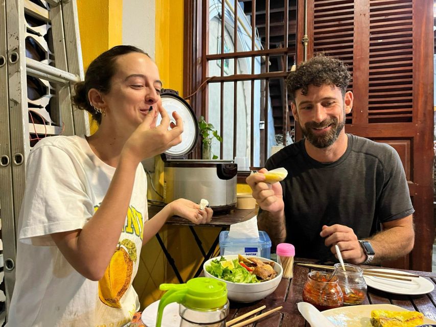 Hoi An Vegan Food Tour - Lantern Backstreets and a 300-Year-Old House for White Roses