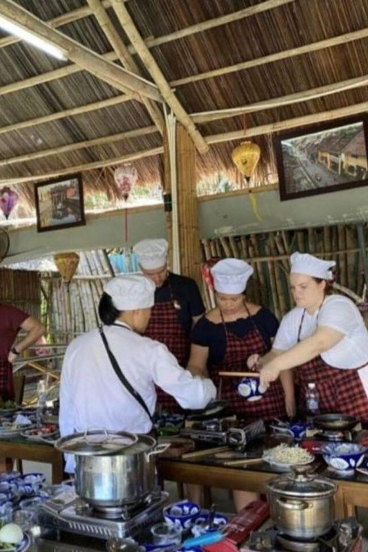 Hoi An: Vegetarian Cooking Class w Local Family and transfer - Vegetarian-friendly, with real-world group mixing