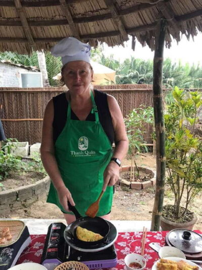 Hoi An : Vietnamese Cooking Class with Hotel Pickup - Welcome Drink, Restaurant Rest, and How the Class Unfolds