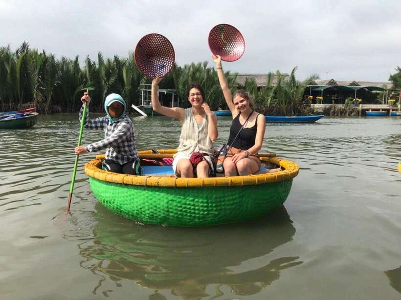 Hoi An : Vietnamese Cooking Class with Phở and Eco Tour - Market morning: choosing ingredients like a Vietnamese cook
