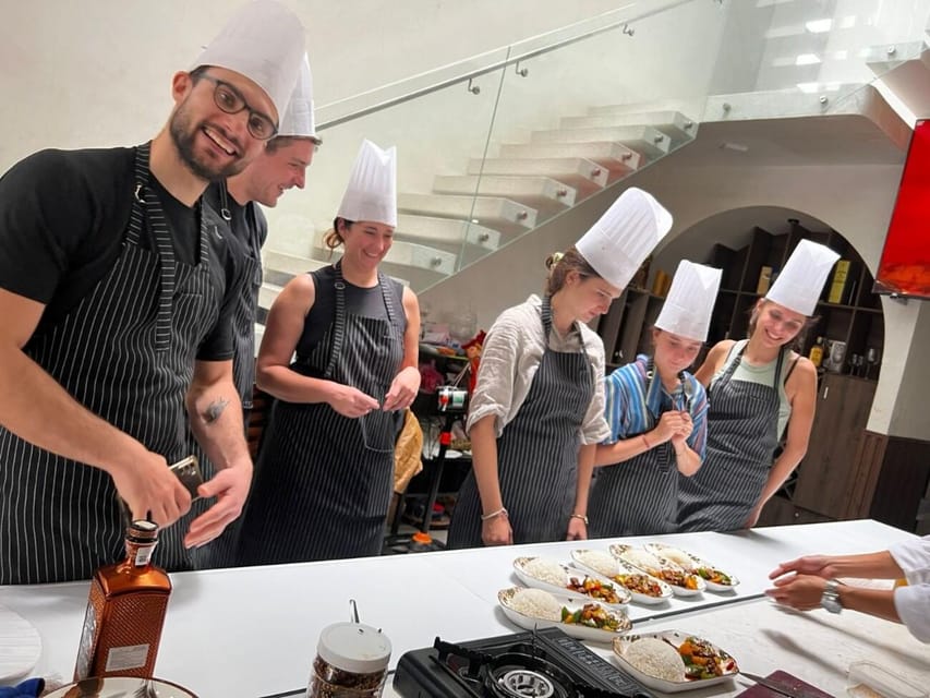 Hoi An:Vegetarian Cooking Class & Explore Market wChef Thanh - Market Walk and the Real Work of Choosing Vegetables in Hoi An