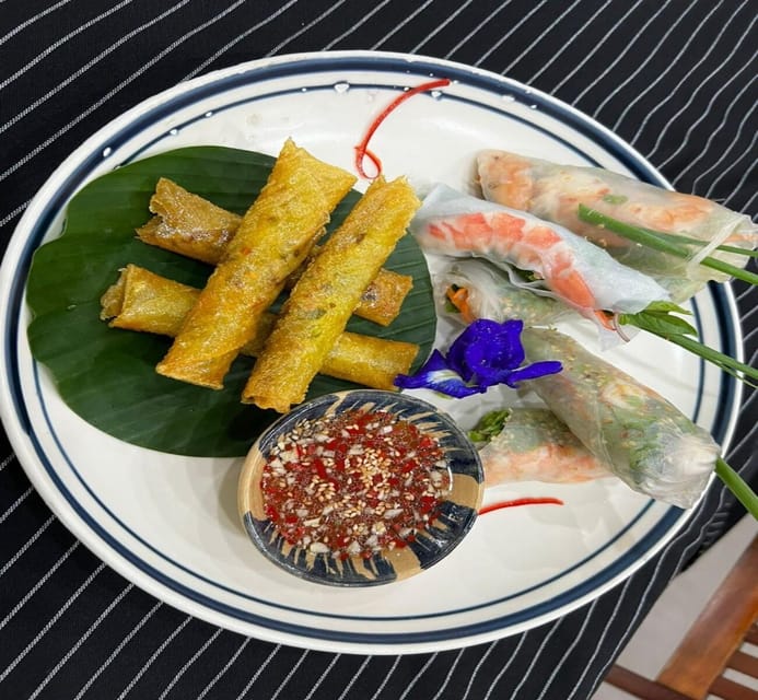 Hoi An:Vegetarian Cooking Class & Explore Market wChef Thanh - Eating What You Cook: Lunch or Dinner With a Built-In Reward