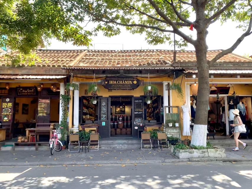 Hoian/ Danang: Coconut Basket Boat and Hoi An City tour - Lunch or dinner at a local house: what you might get