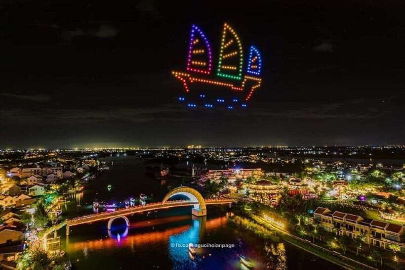HoiAn Lantern Cruise Private/Sunset/Sunrise/Lighting Lantern - Watching local river life: the Heart of central Vietnam