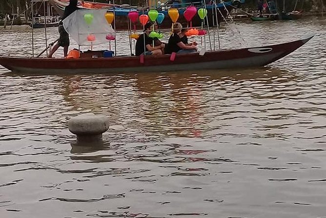 HoiAn Small Boat By Night on Bach Dang River - Sunset Photos vs Night Lantern Delivery: Pick Your Moment