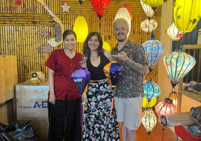 Lantern Making Class with Hotel pick-up -Thanh Truc Lantern - Learning the lantern story while you work