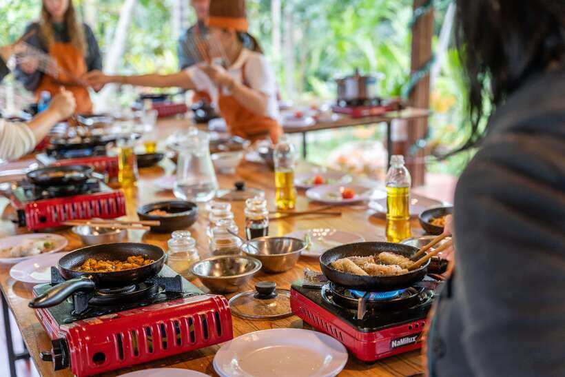 Mad Monkey Hoi An Cooking Class & Bamboo Boats - The meal you make: lunch or dinner, and why it’s not an afterthought