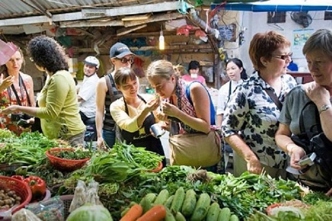 Morning Cooking Class in Thuan Tinh Island depart from Hoi An Old Town - Market shopping: herbs, spices, and learning what to actually buy