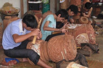 My Son Holyland and Rice Paper Making Tour - Hitting the road: leaving My Son for the Thu Bon River cruise