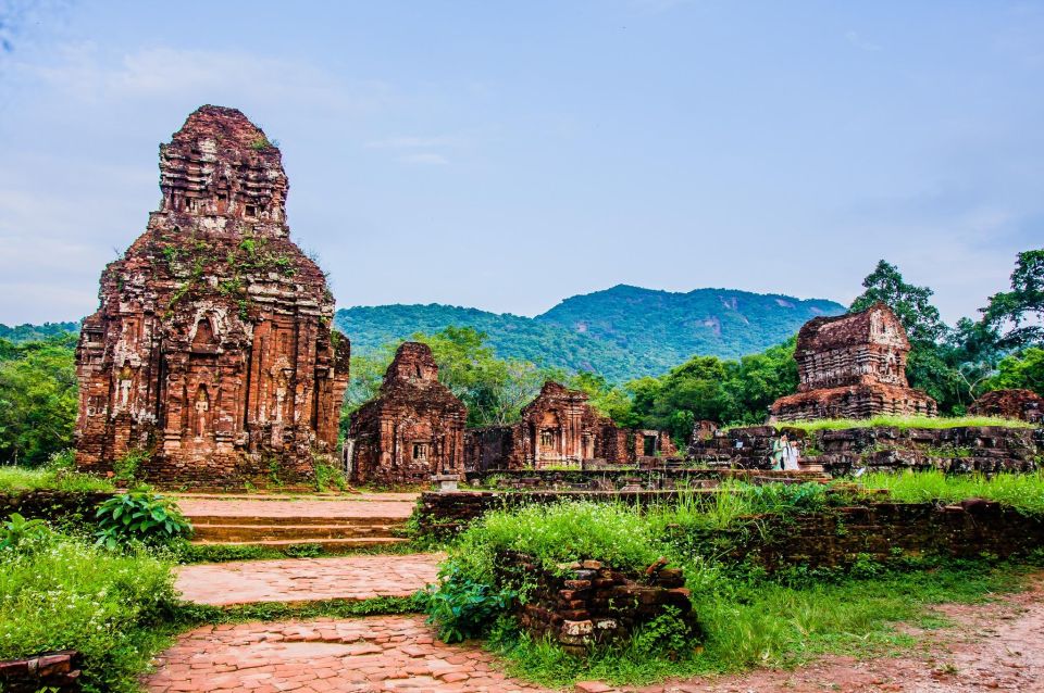 My Son HolyLand Sunset Trip & Cruise From Hoi An or Da nang - Time breakdown: how the 5–7 hours usually feels