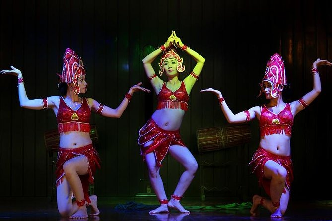 My Son Sanctuary and cruise trip from Hoi An/ Da Nang - The included meal choices: pork lunch in the morning, bread in the afternoon