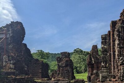 My Son Sanctuary and Hoi An Walking Tour - Thu Bon River wooden boat break: the 30 minutes that refresh the whole day