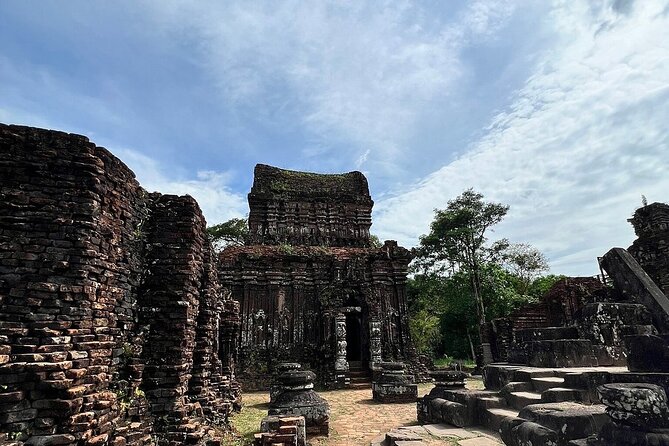 My Son Sanctuary and Hoi An Walking Tour - Timing, transport, and group size: the 7.5 hours feel manageable