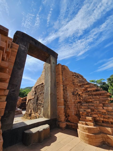 My Son Sanctuary Morning/Afternoon with Boat Trip and Banhmi - Should you book this My Son + Thu Bon tour?