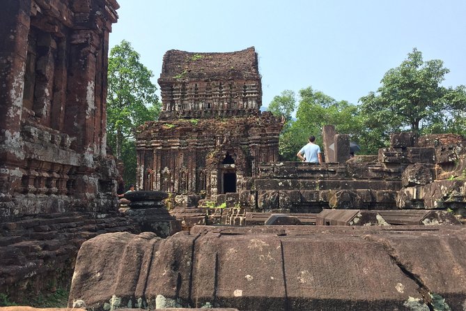 My Son Sanctuary - small group tour and Thu Bon river cruising - The break before the boat: lunch in a local house