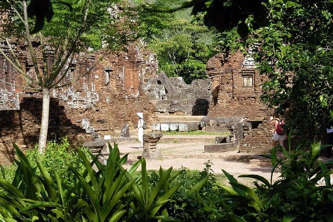 My Son Sanctuary Sunset - small group tour - My Son Sanctuary: Champa temples and UNESCO-level details
