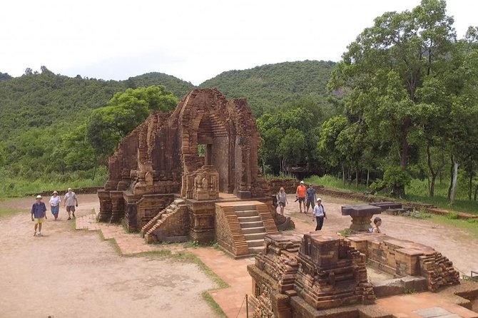 MY SON Unesco Site & Fresh Rice Noodle "PHỞ" Making Experience - Understanding Champa ruins with a real guide (and better sight lines)