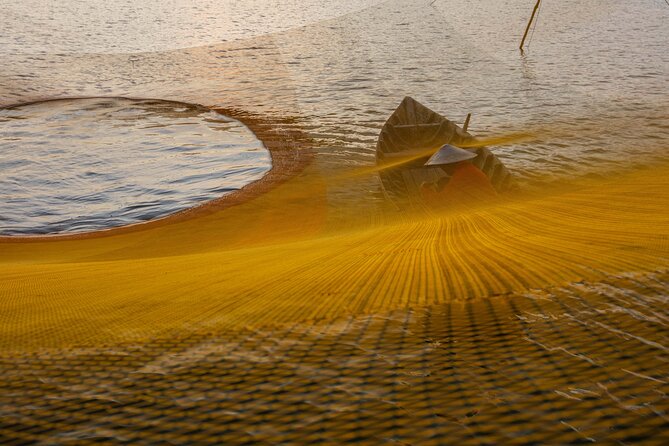 Photography Tour Hoi An Fishing Nets - How the Guide and Photographer Help You Get Better Frames