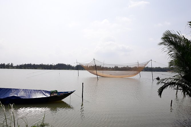 Private Hoi An Countryside by Motorbike OR CAR - Craft workshops you’ll actually watch: mats, rice paper, and bamboo boats