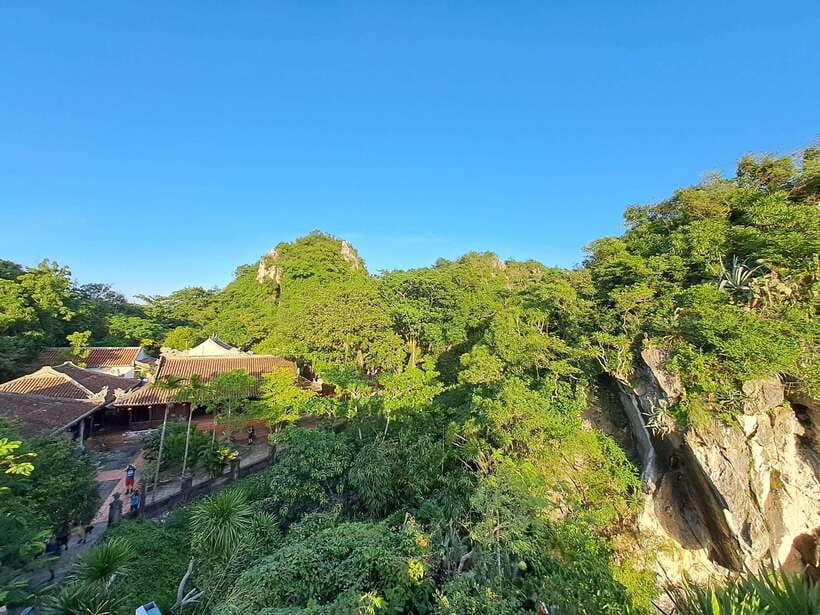 Private My Son and Marble Mountains trip- Early morning - English Guide + Humor = A Smoother Day