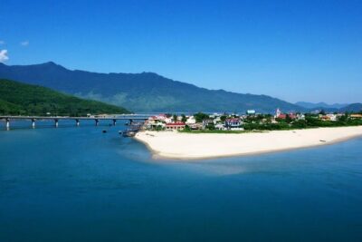 Scenic Transfer: Hoi An/Da Nang to Hue + 5 Attractions - Timing the Trip: What 6–7 Hours Really Means