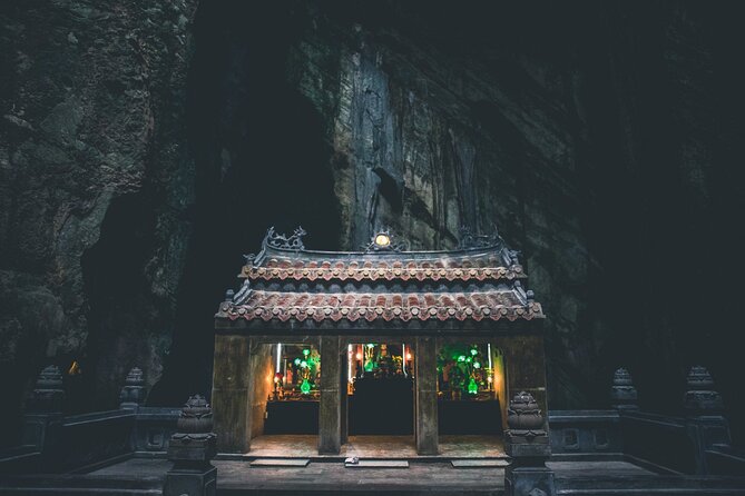 Scenic Transfer: Hoi An/Da Nang to Hue + 5 Attractions - Lap An Lagoon: Photo Time, Rice Fields, and Oyster Culture