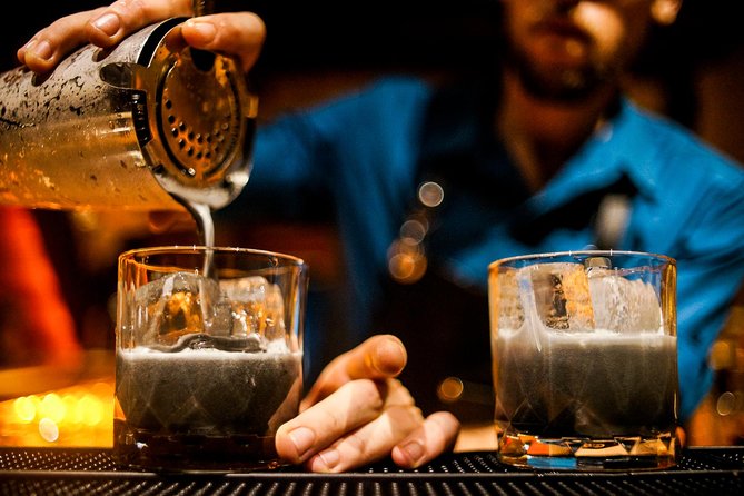 Secret Cocktail Experience in Hoi An - Secret Stop 1: Getting oriented in Hoi An Ancient Town
