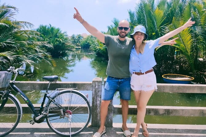 Small Group Bicycle Tour with Farming and Fishing Experience - The bike ride through rice paddies, shrimp farms, and village life
