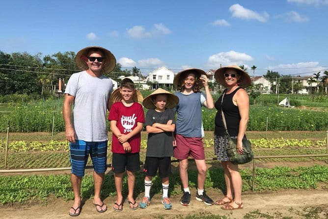 Small Group Bicycle Tour with Farming and Fishing Experience - Lunch at Mr Cu’s home: rice milk and banh xeo you help make