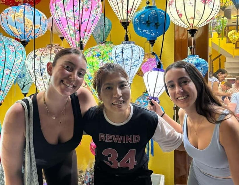 The Lantern Lady: Traditional Lantern Class in Old Town - Key Things You’ll Notice Here