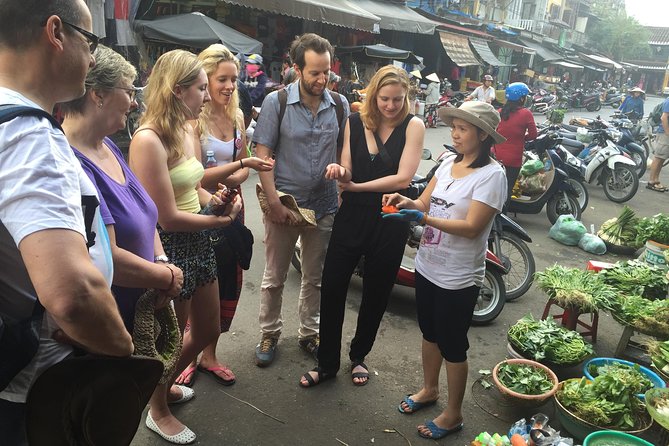 Traditional Cooking Class with Basket Boat Ride and market Tour - Buffalo cart ride and massage: a comfort boost before cooking