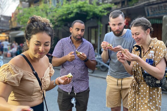 Vegan Food Tour - Untold Stories of Hoi An - Alleys, a market, and an old bakery: the sweet-savory rhythm you’ll feel