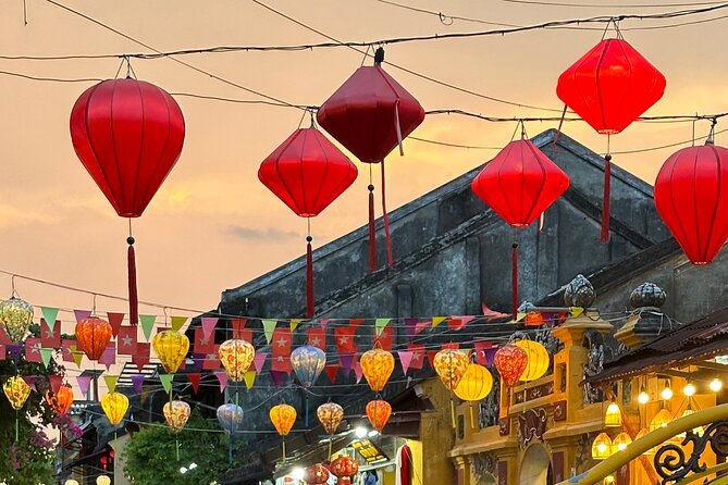 Vegan Food Tour - Untold Stories of Hoi An - What you’ll actually eat: banh mi, white roses, Cao lầu, black sesame